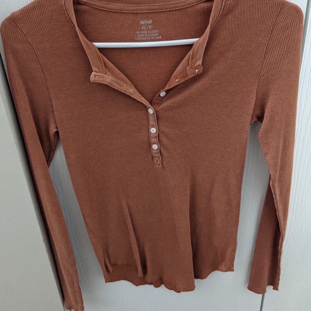 Aerie Henley xs